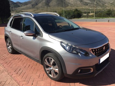 Peugeot 2008 1.2 Allure Automático